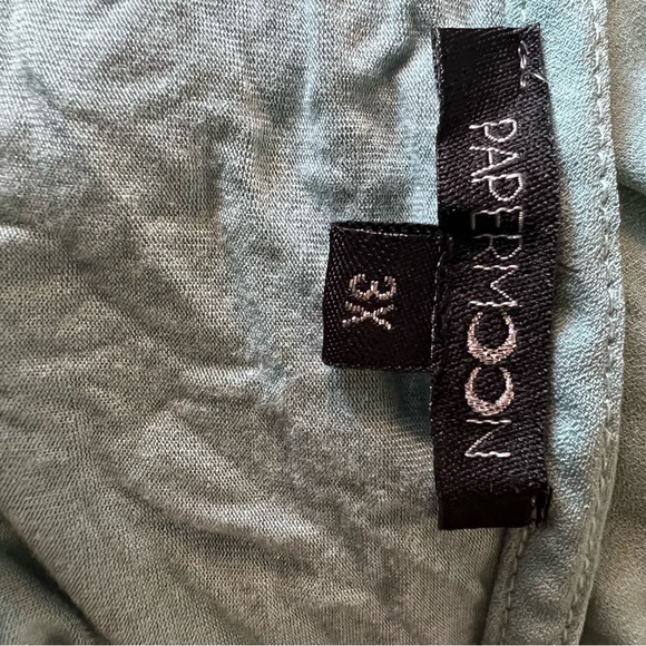 Tank Top with Zipper front - Picture 4 of 4